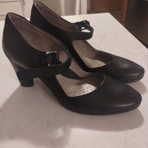 Ecco Leather Mary Jane Heels Size 40